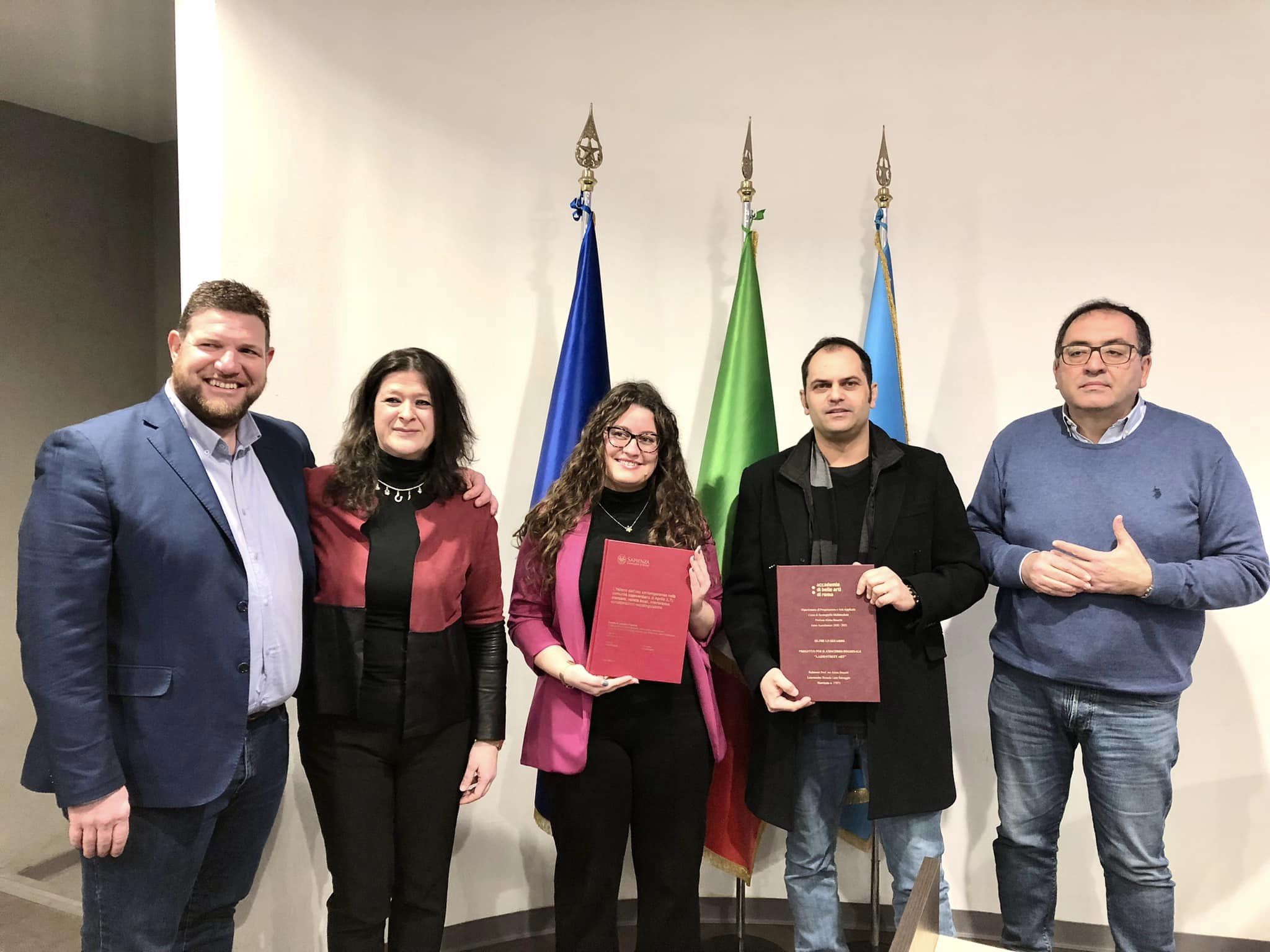 Tesi Di Laurea Sulle Radici Storiche Di Aprilia Premiati Rosario E